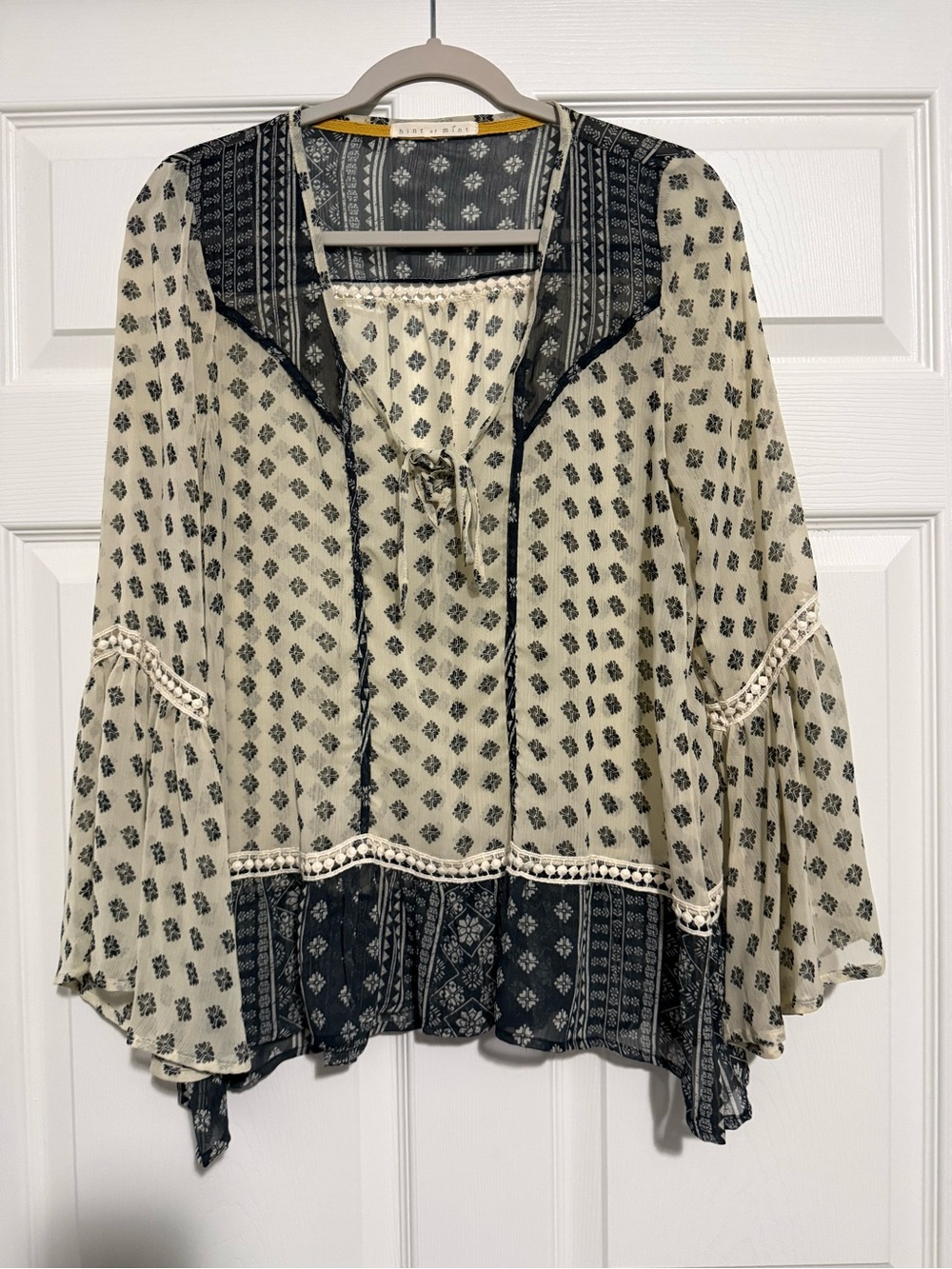 hint of mint Sheer Boho Tie-Front Tunic in Cream and Black